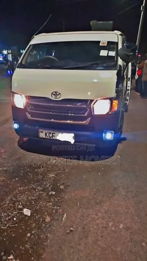 Toyota HiAce 2008 White