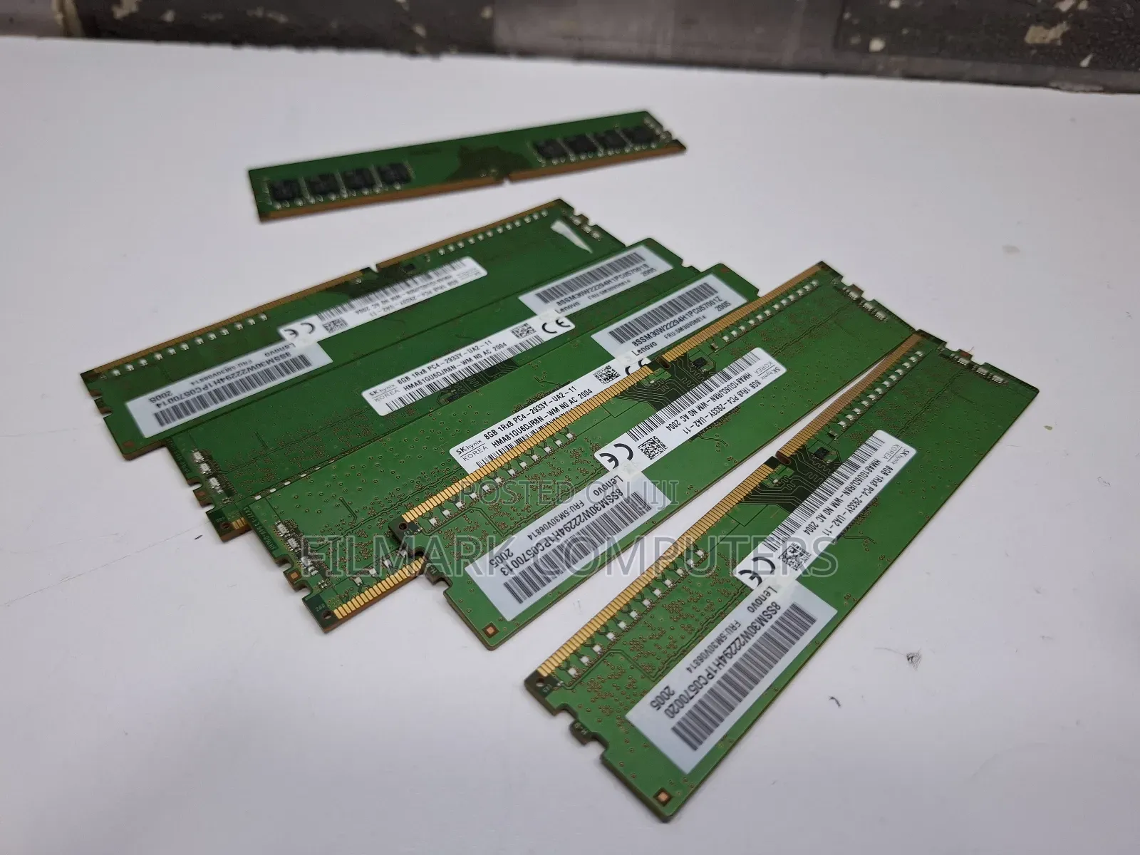 Sk Hynix Hma81gu6djr8n-Wm Ddr4 8gb 1rx8 Pc4-2933y-Ua2-11 for Desktop