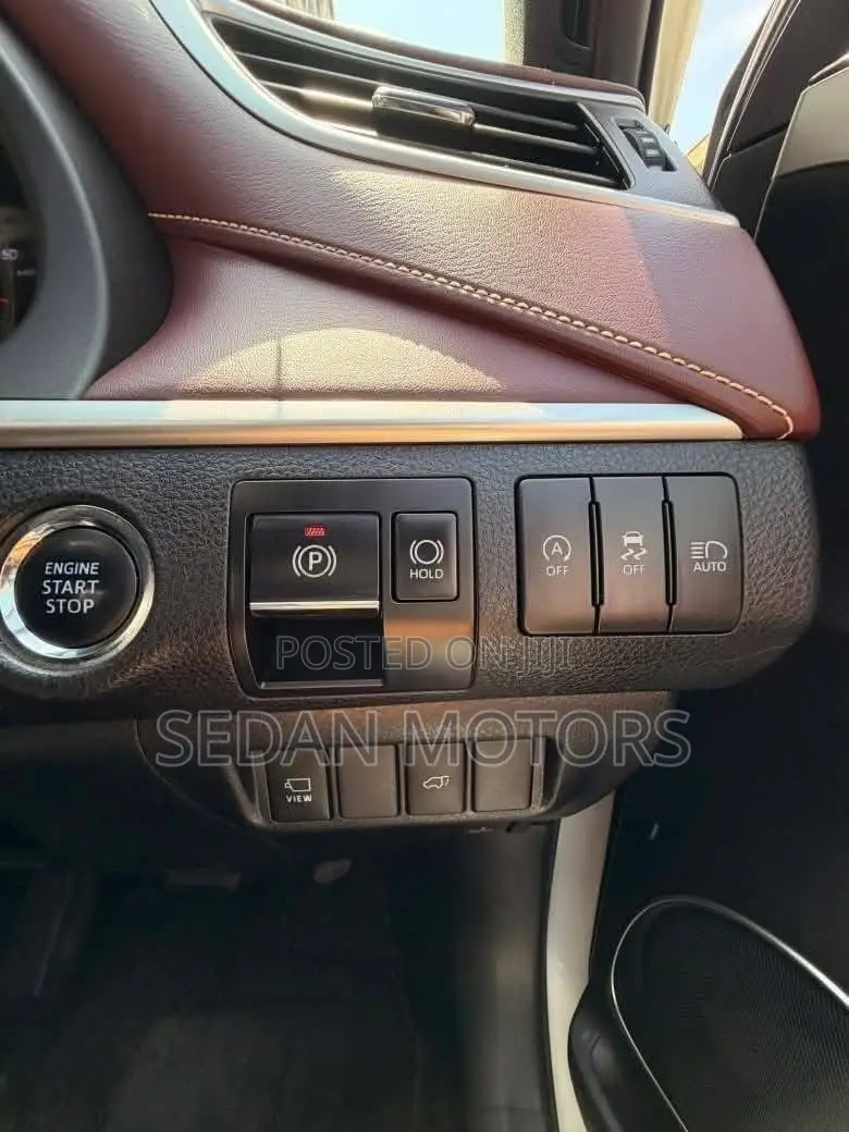 Toyota Harrier 2019 Pearl