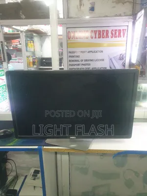 Dell 24 Inches Stretched