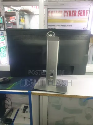 Dell 24 Inches Stretched