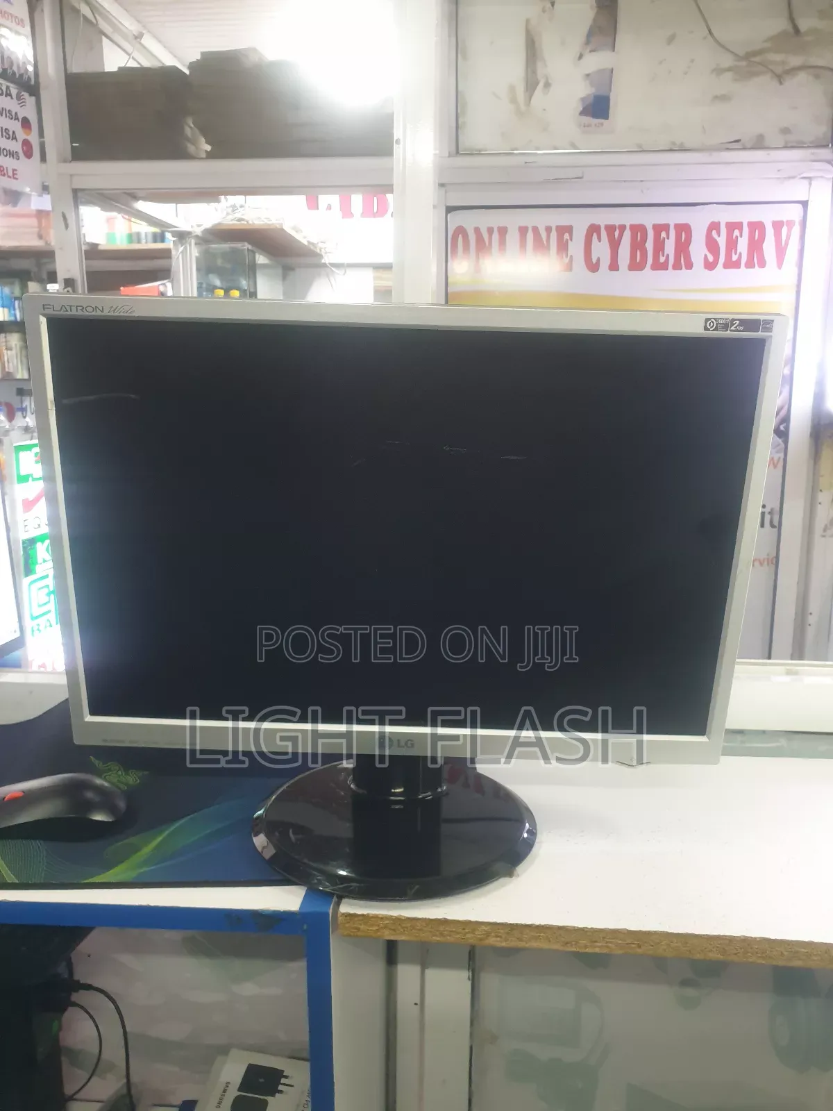 Lg 22 Inches Stretched