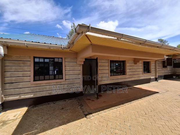 3bdrm Bungalow in Muthiga for rent - thumbnail 2