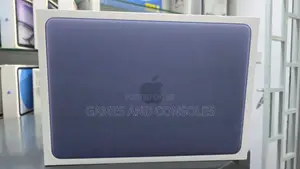 New Laptop Apple MacBook 8GB SSD 256GB