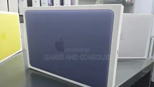 New Laptop Apple MacBook 8GB SSD 256GB