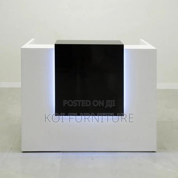 Reception Desk; 1600mm White Warm Welcoming Reception Desk Table