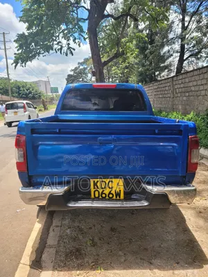 Isuzu D-MAX 2006 Blue
