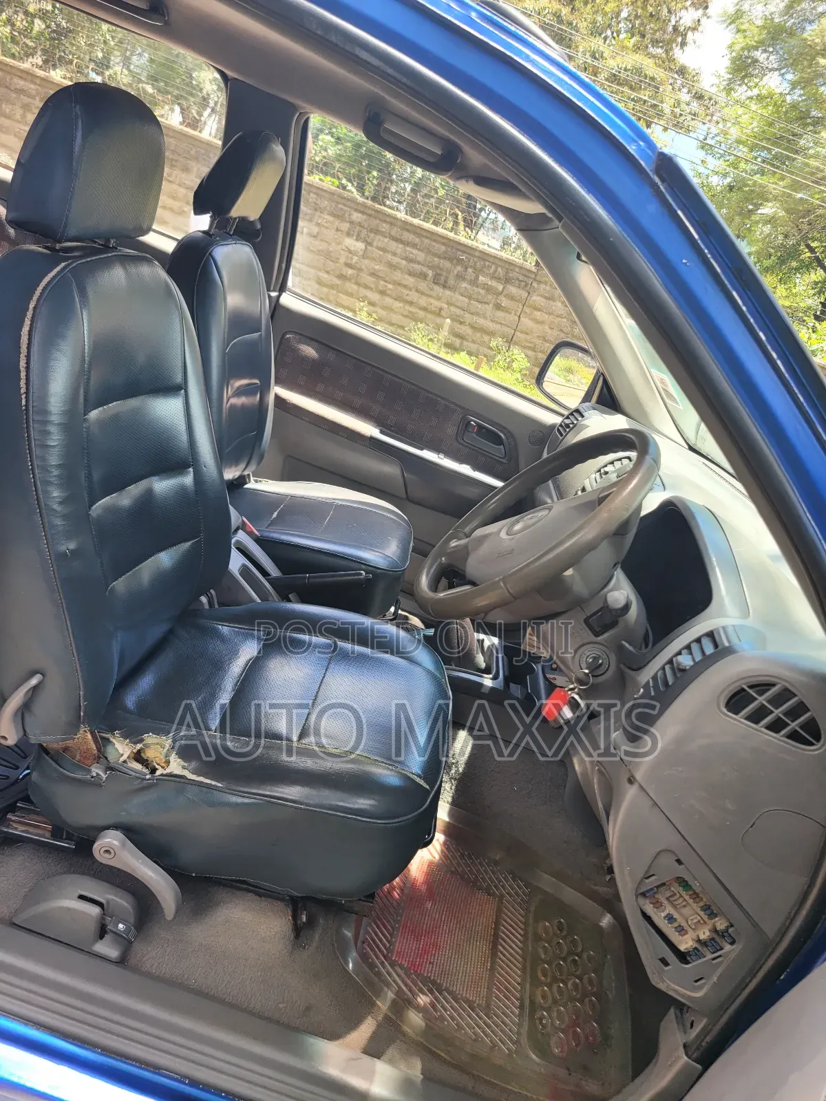 Isuzu D-MAX 2006 Blue