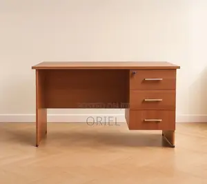 Office Desk : 1.4 Meters Custom Office Study Desk