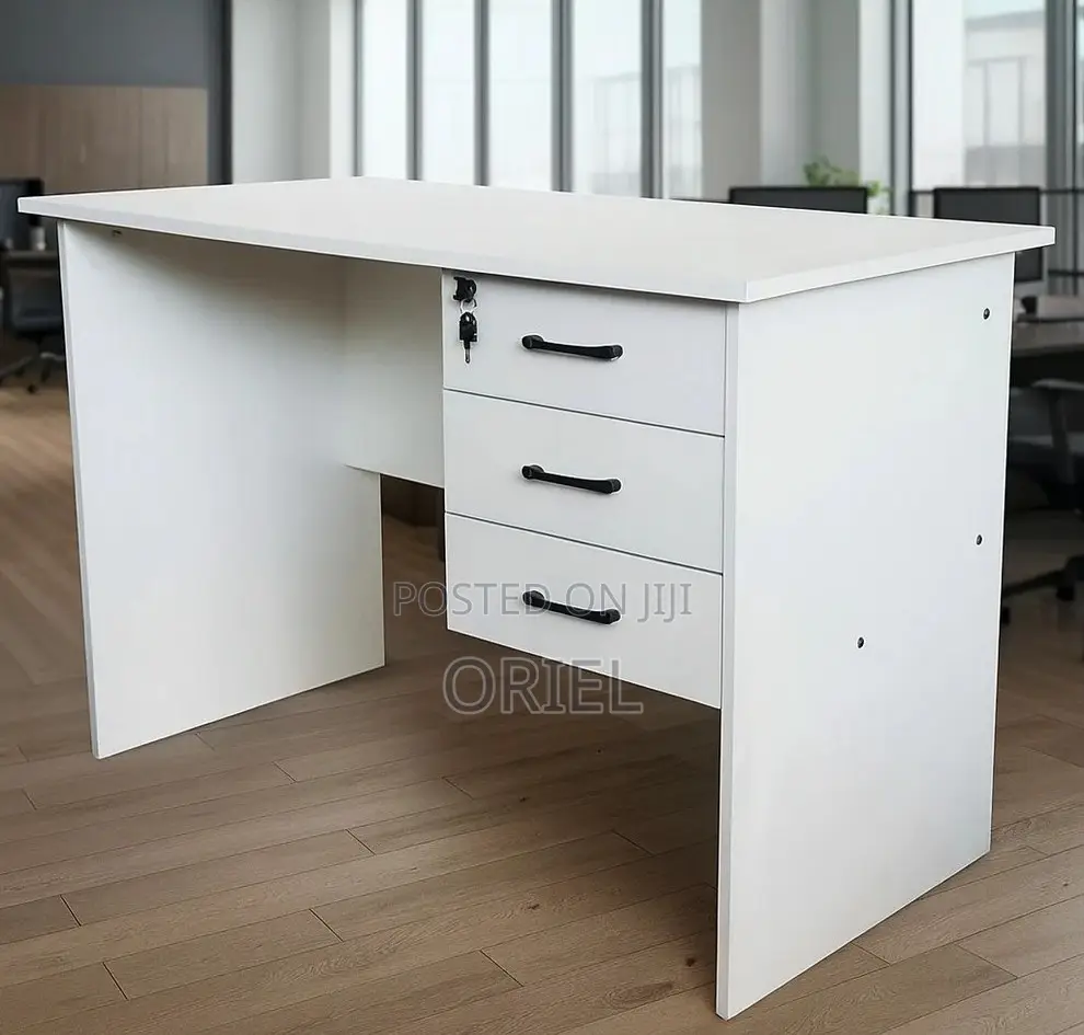Office Desk : 1.4 Meters Custom Office Study Desk