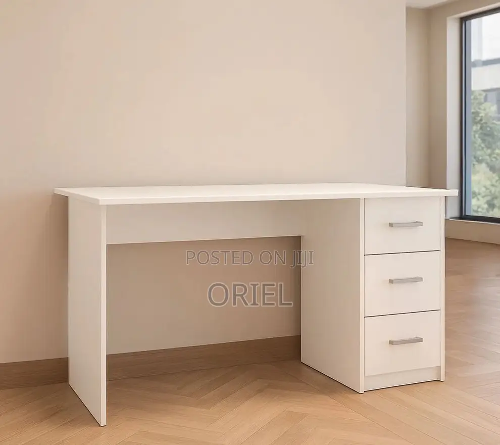 Office Desk : 1.4 Meters Custom Office Study Desk