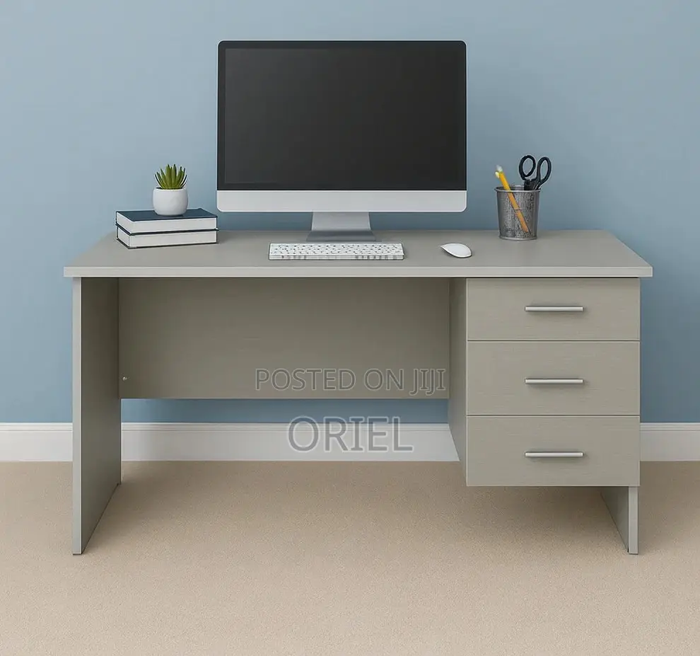 Office Desk : 1.4 Meters Custom Office Study Desk