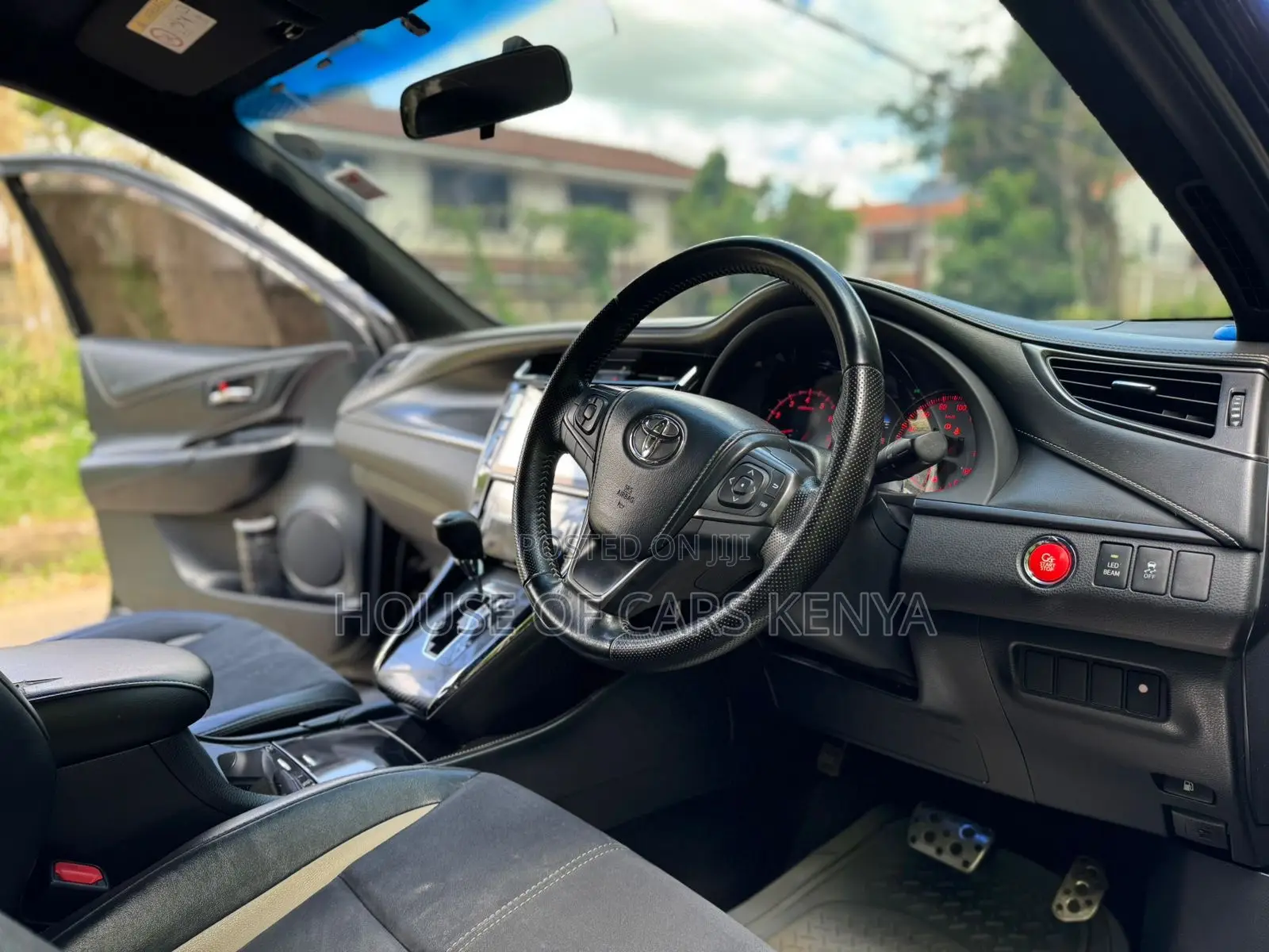 Toyota Harrier 2018 Black