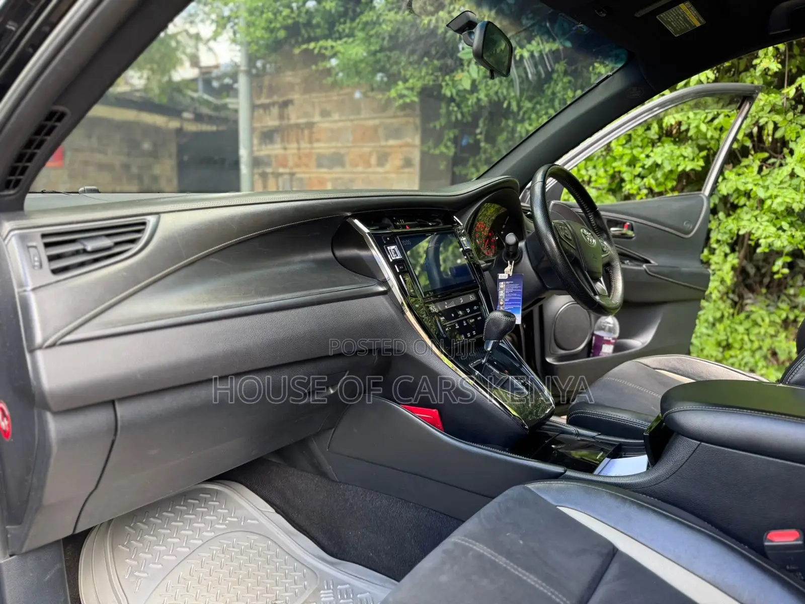 Toyota Harrier 2018 Black