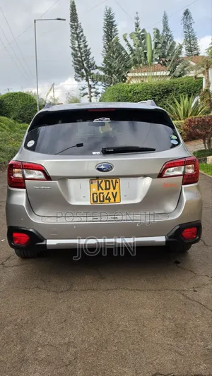 Subaru Outback 2.5i Premium AWD 2018 Gold