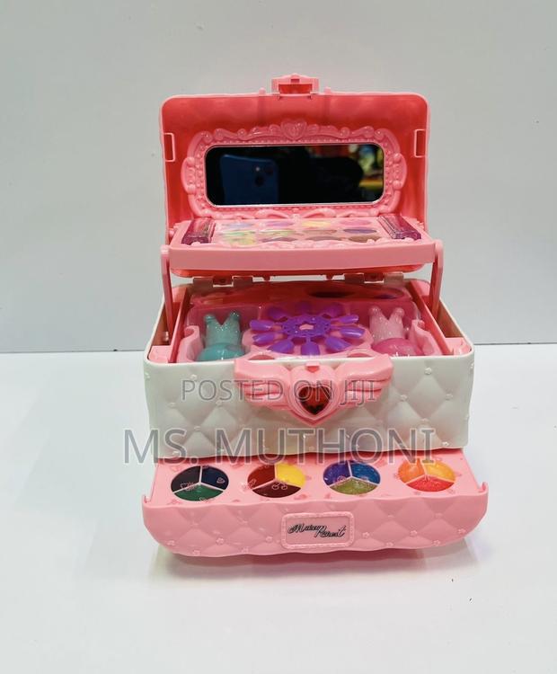 Children's Pretend Play Makeup Set - thumbnail 4