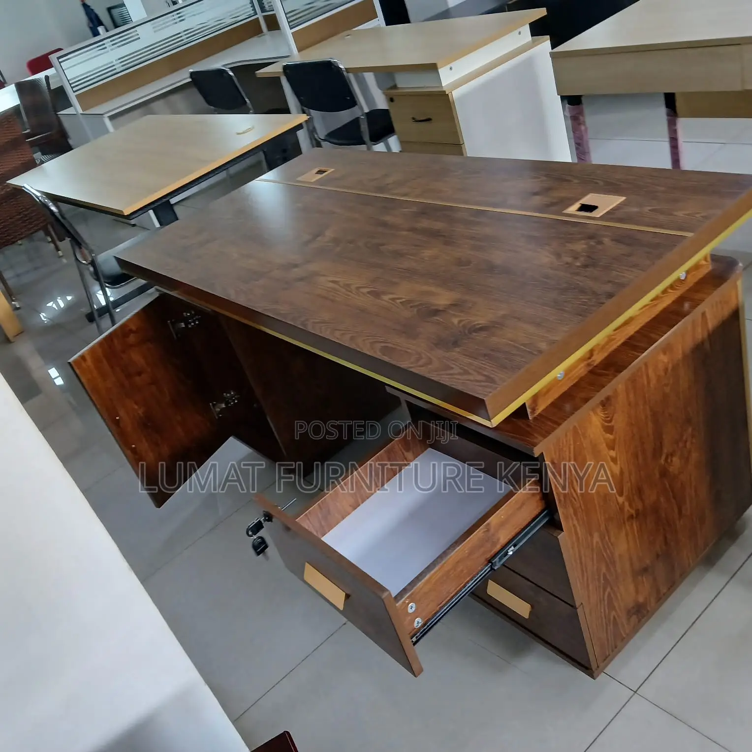 Prime1400 Executive Desk