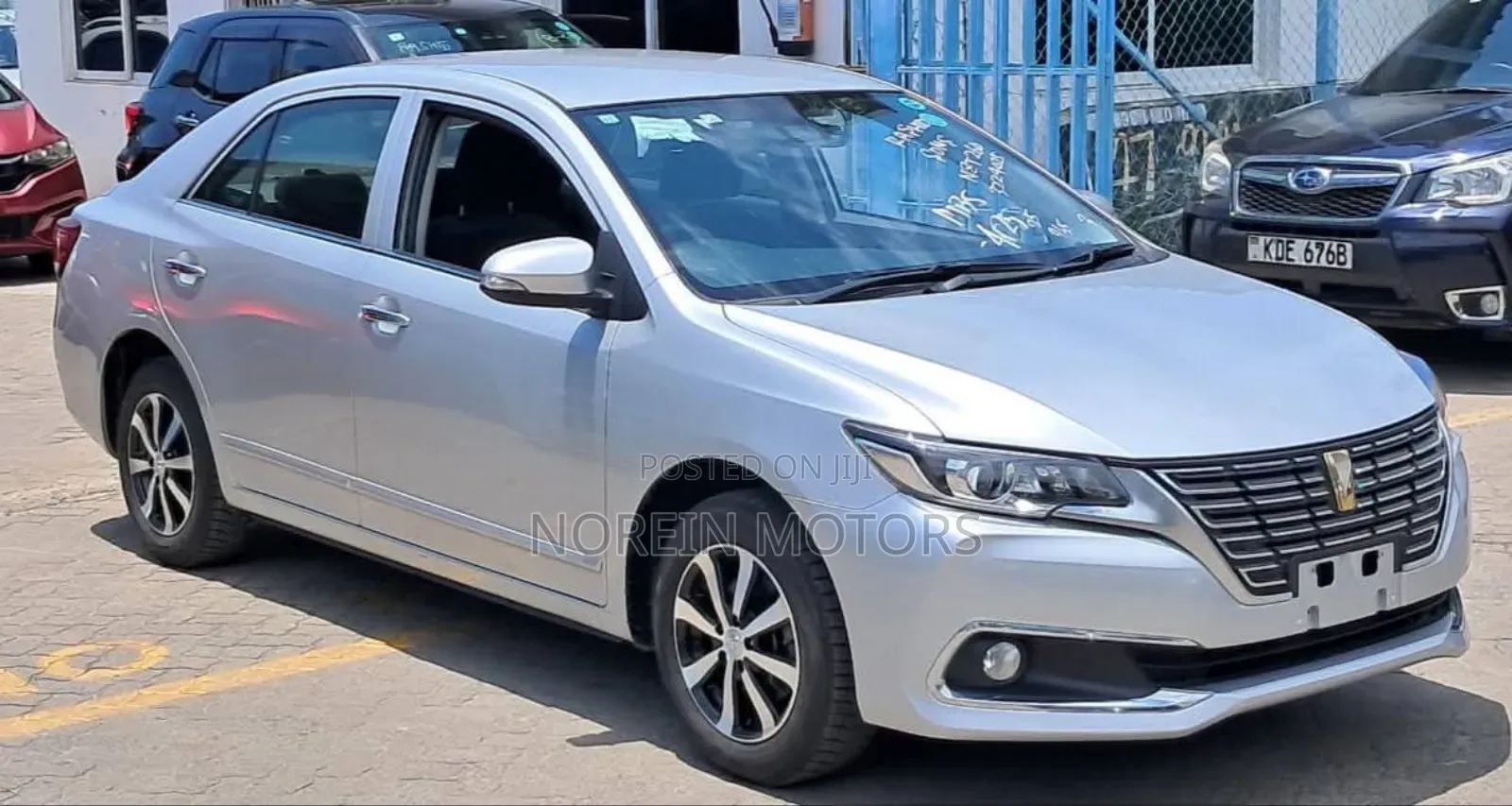 Toyota Premio 2019 Silver
