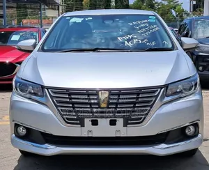 Toyota Premio 2019 Silver