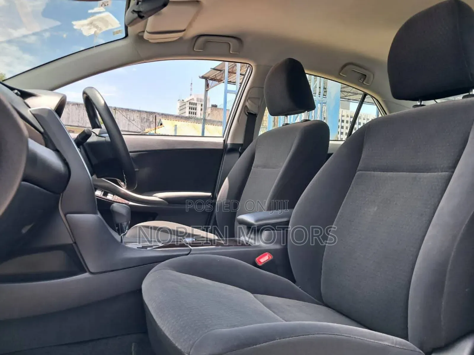 Toyota Premio 2019 Silver
