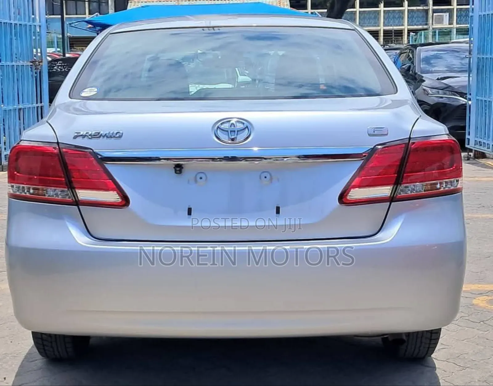 Toyota Premio 2019 Silver