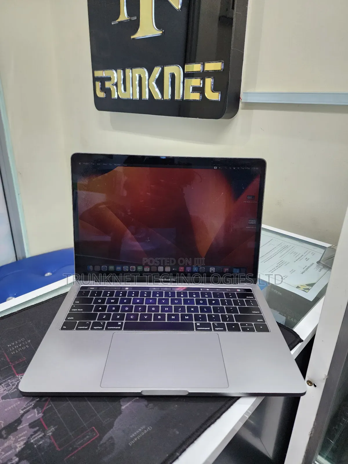 Laptop Apple MacBook 2019 16GB Intel Core i7 SSD 256GB