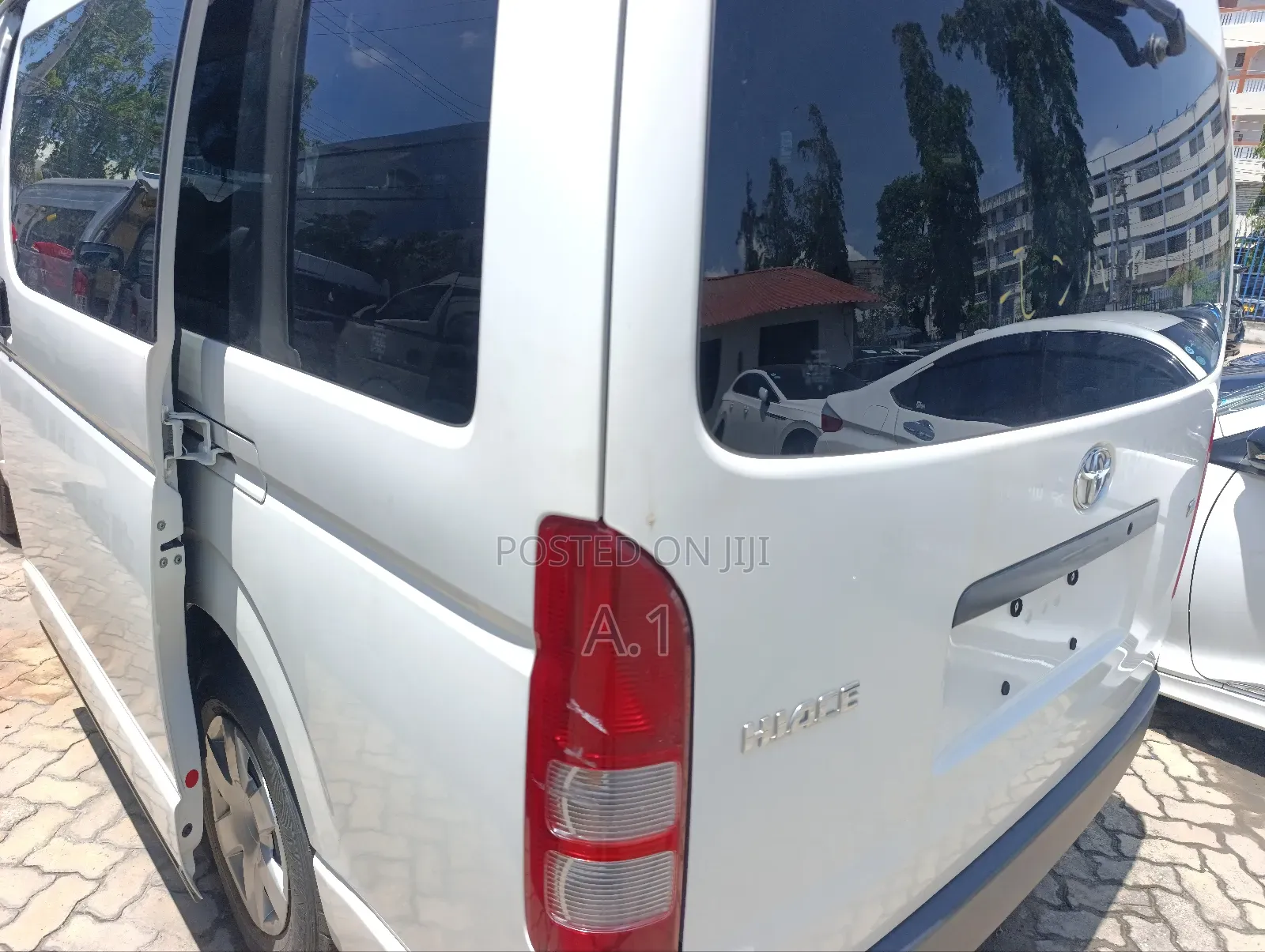 Toyota Quantum 2019 White