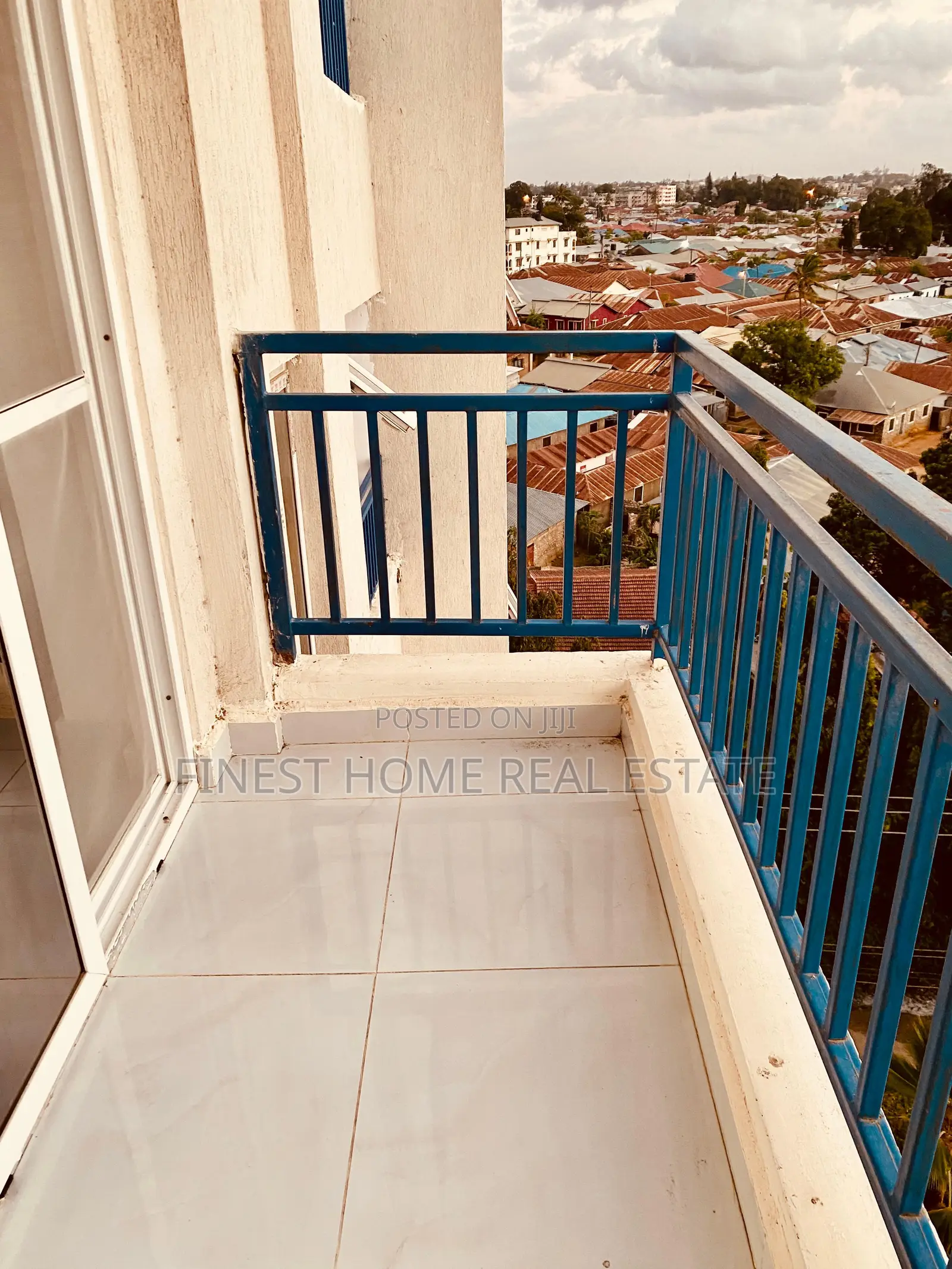 2bdrm Apartment in Kisimani Heights, Bombolulu for sale
