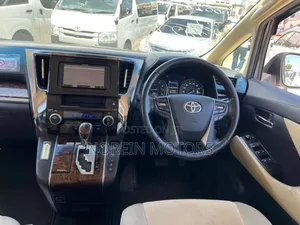 Toyota Alphard 2018