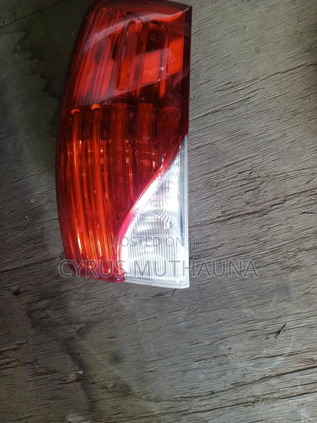Avensis 2016 Taillight - thumbnail 2