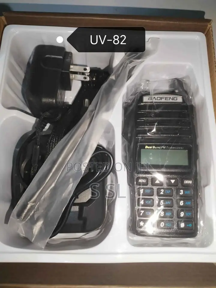 Original Uv 82 Walkie-Talkie Transceiver