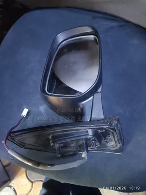 Toy1ota Axio Side Mirror