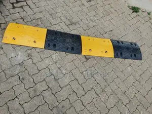 High Visibility Rubber Speed Bump