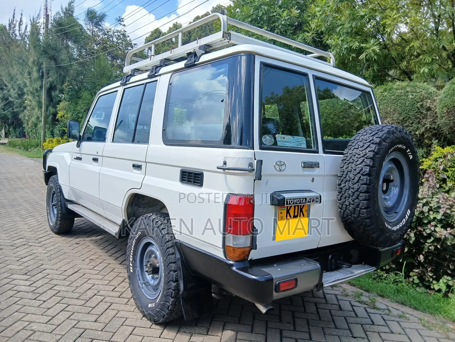 Toyota Land Cruiser 76 Series 2016 White