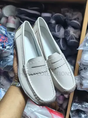 Beige Ladies Leather Loafer Shoes Size 37 to 43
