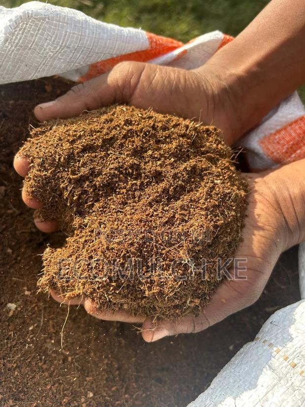 Coco Peat Growing Medium for Planting, Seedlings Soil Conditioning - thumbnail 2
