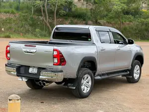 Toyota Hilux 2.4 Diesel 2020 Gold