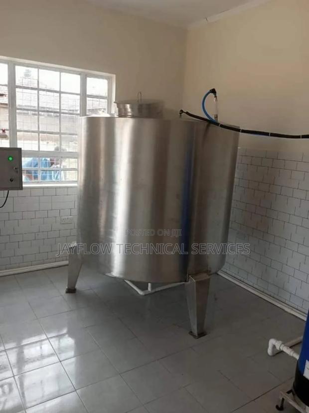 Heavy Duty Stainless Steel Fermentation Tanks - thumbnail 2