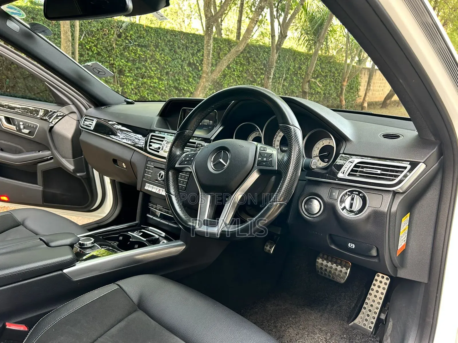 Mercedes-Benz E250 2016 White
