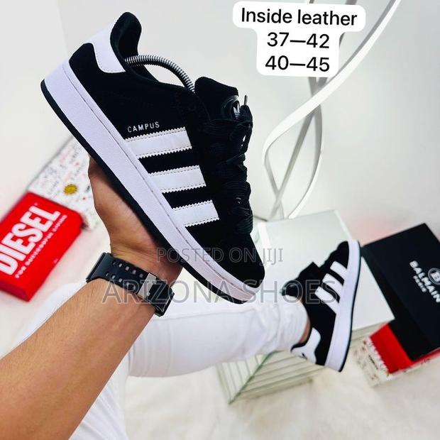 Shoes Adidas Compus - main view