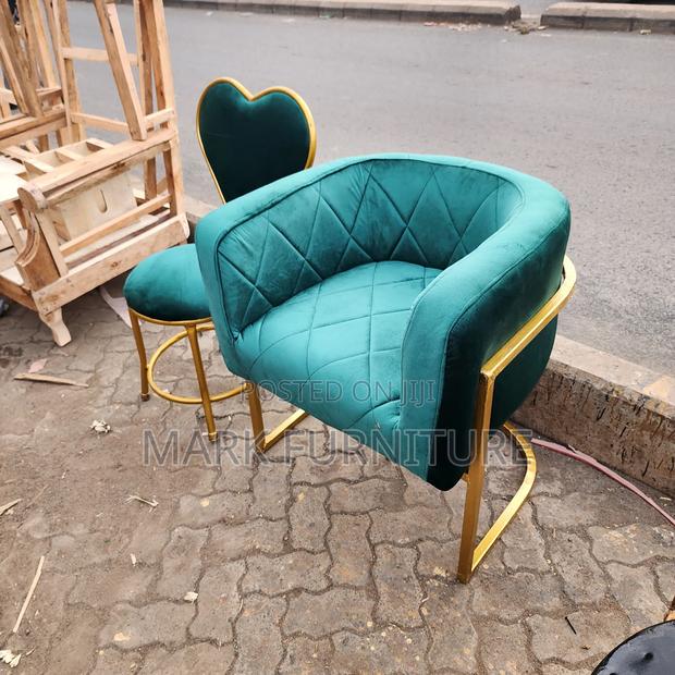 Manicure Chairs ,Clients and Tech Chair