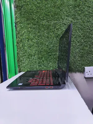 Laptop HP Omen 15 16GB Intel Core i5 HDD+SSD 1T