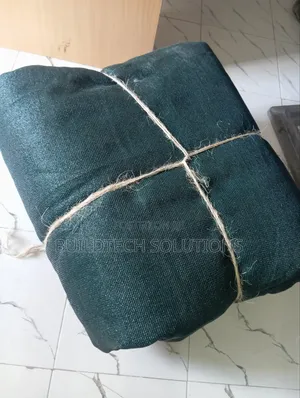 Heavy-Duty Dark Green Privacy Net 90%