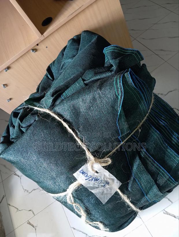 Dark Green Privacy Mesh Roll 90%