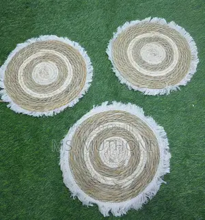 Luxury Home Decor Woven Round Rattan Placemats.