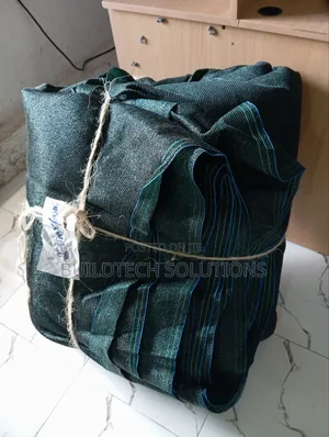 Durable Dark Green 90% Privacy Barrier Net