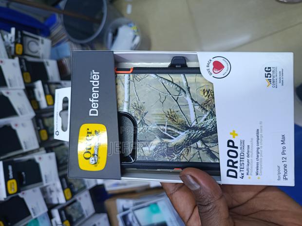 Azlio Otterbox Defender iPhone 12 Pro Max in a Camouflage Design Case