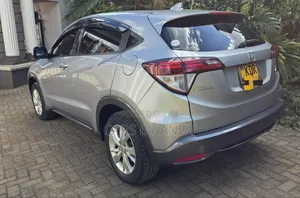 Honda Vezel 1.5 Hybrid 2WD 2017 Gray