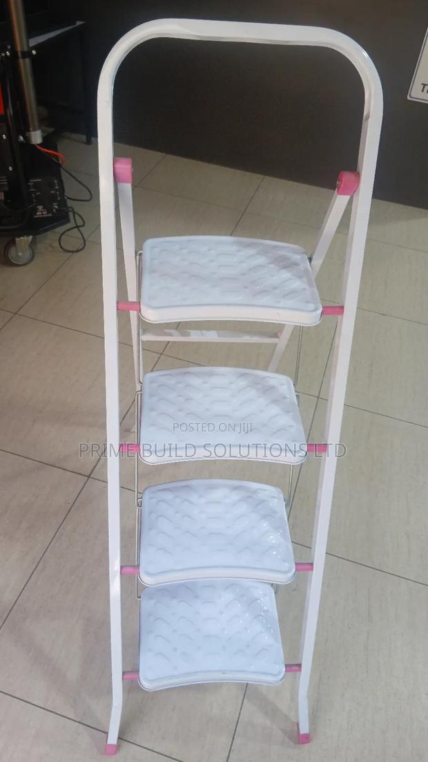 4 Steps Sarayli Metal Practical Ladder - main view