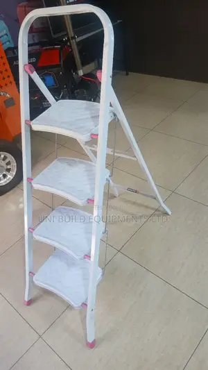 4 Steps Sarayli Metal Practical Ladder
